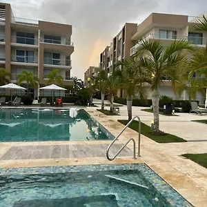 In Playa Nueva Romana Apartamento